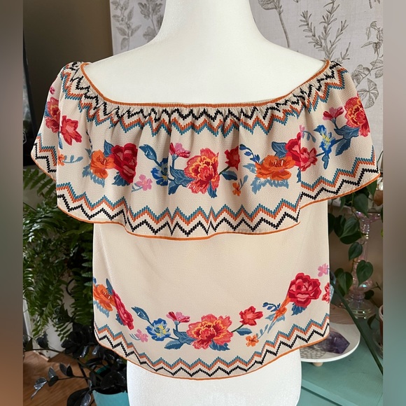Flying Tomato Top WomenSz Small. Boho Peasant Off Shoulder. - Picture 2 of 2